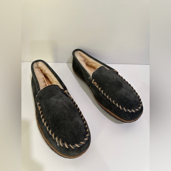 Minnetonka Tobie Moccasin Slipper size 9 men main image 4